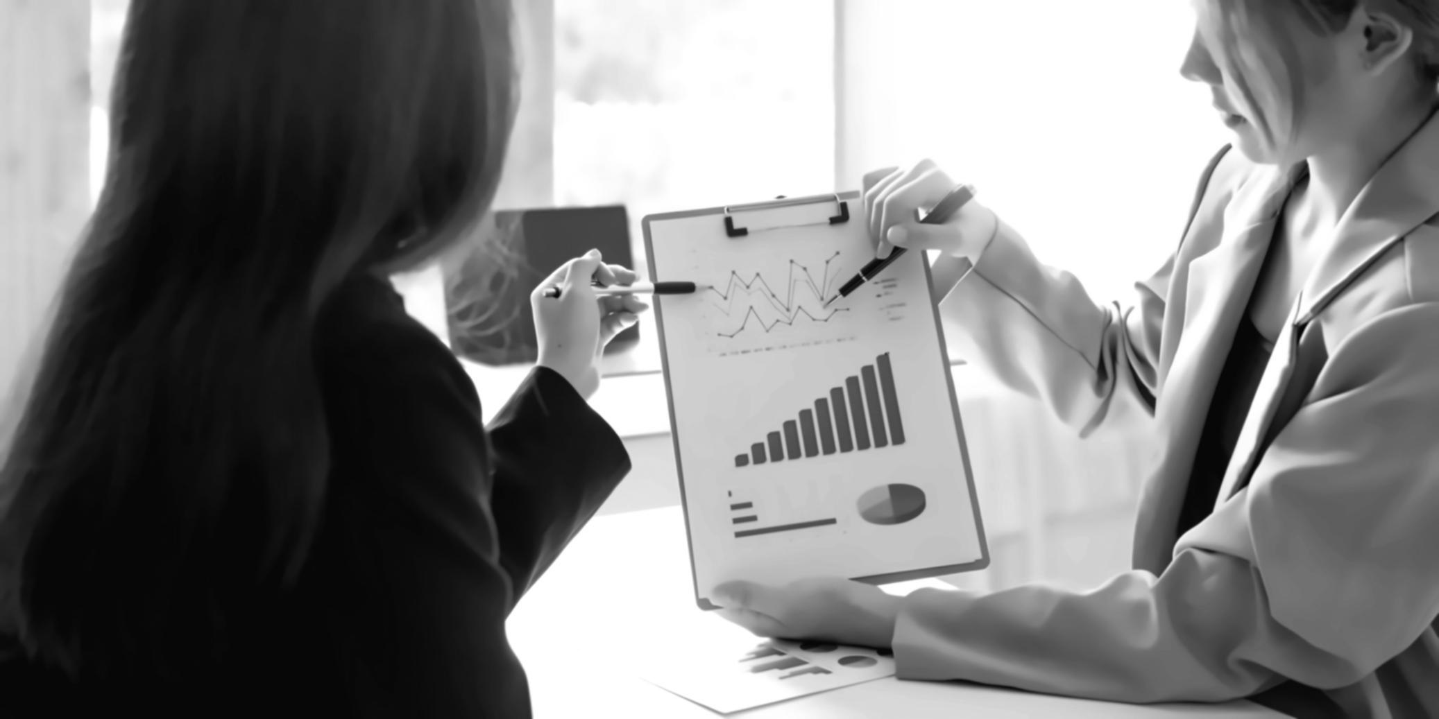 SEO denetim araçları ve analiz görseli